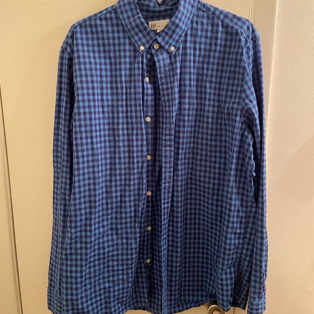 GAP Long Sleeve Button Up
